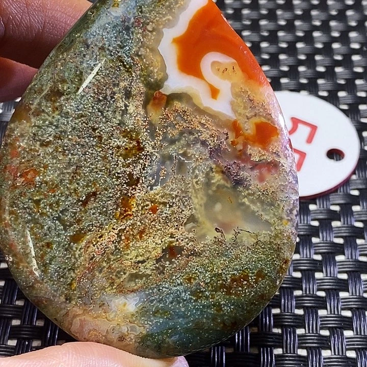艺***景玛瑙/玉髓颈饰未镶嵌