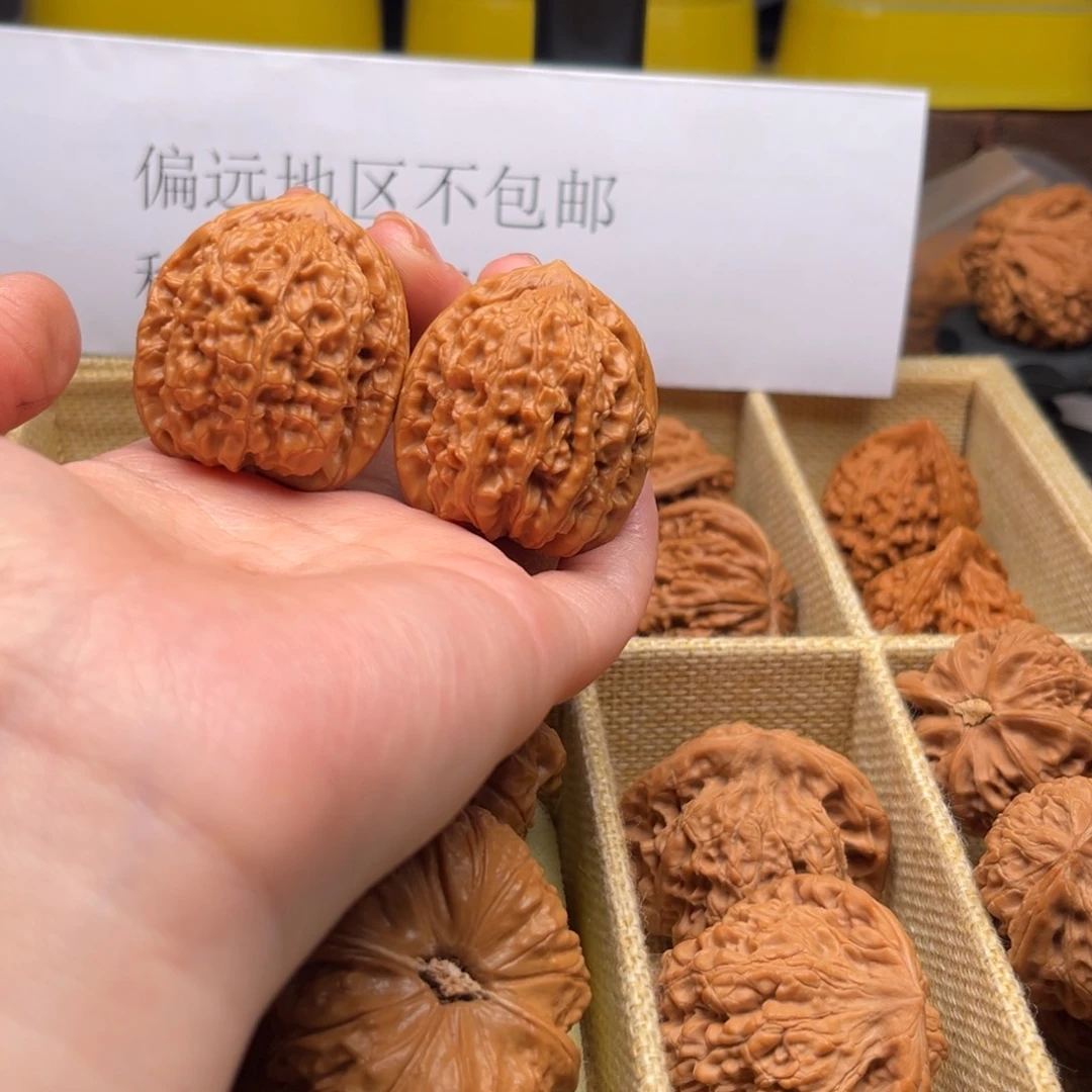 文玩核桃吊坠你***啊36蚂蚁王