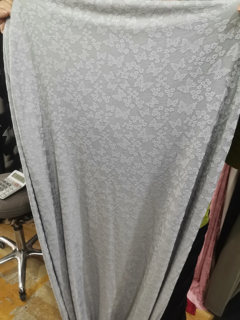 天丝重磅灰色蝴蝶1.3米面料
