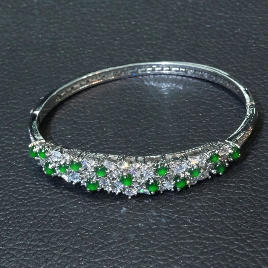 天然A货翡翠蛋面手镯多样性发气质轻奢时尚百搭小众镶嵌简约绿色