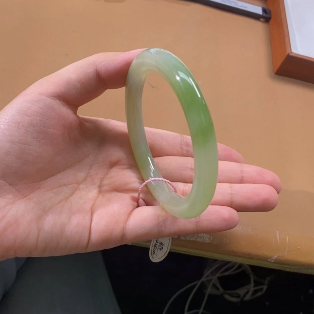 【闪购商品】和田玉（翠青玉）手镯未镶嵌5657泥鳅背艳翠
