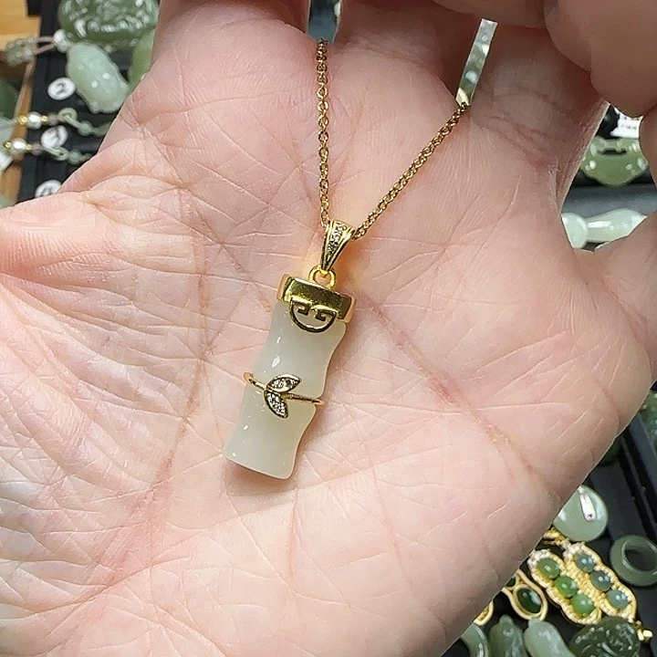 颈饰银S925镶嵌和田玉