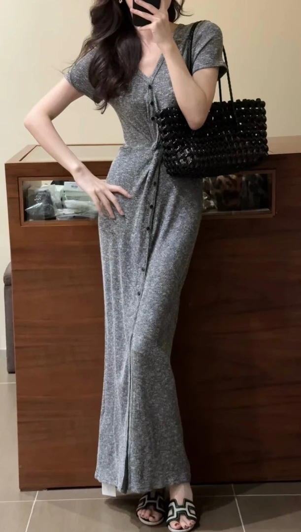 2025夏季新款韩系气质短袖修身包臀裙显瘦法式性感开叉连衣裙