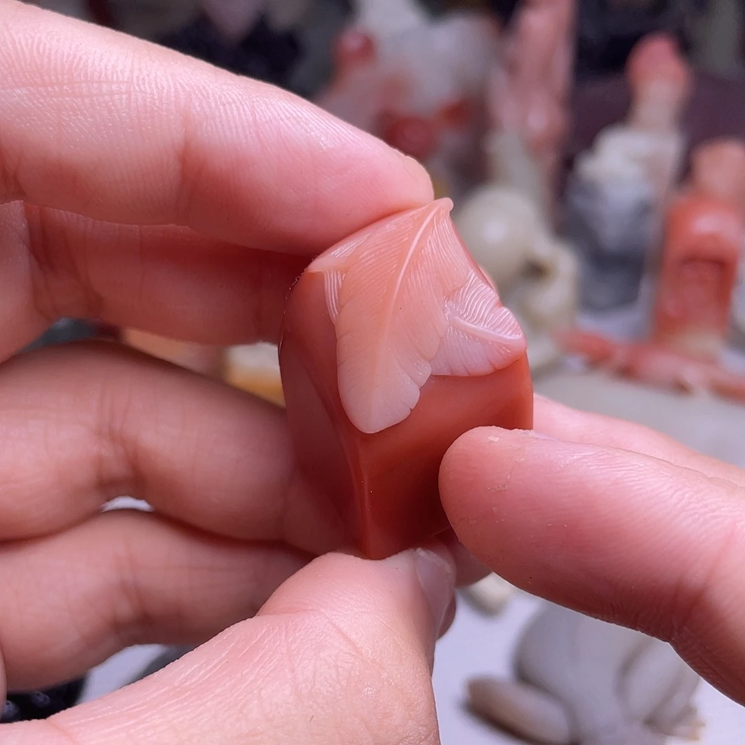 快***马老挝石雅玩作品羽毛