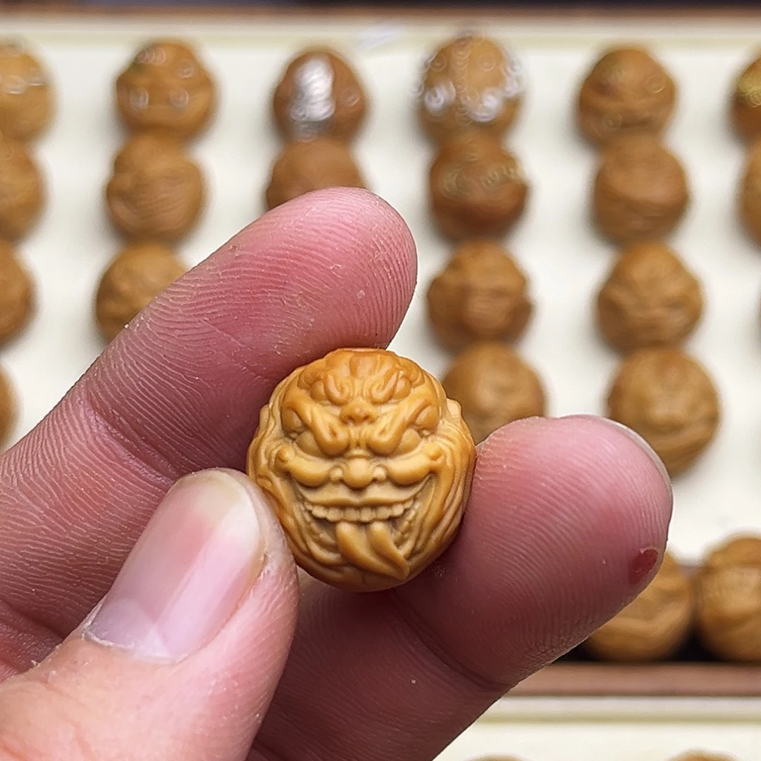 吊坠猴头核桃四目舔僧17