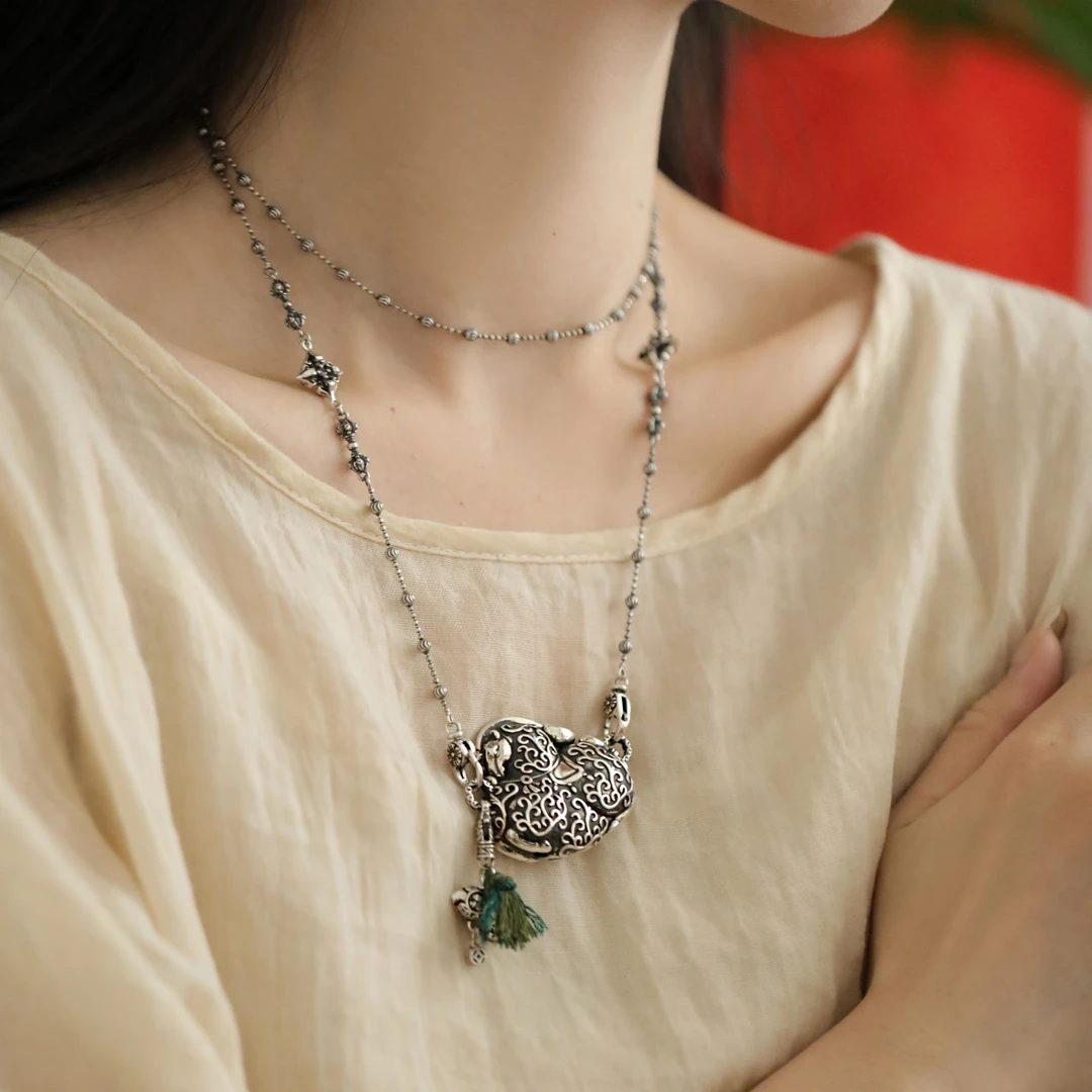 吊坠925银 M8185<以胖为美>复古重工唐草纹唐马吊坠