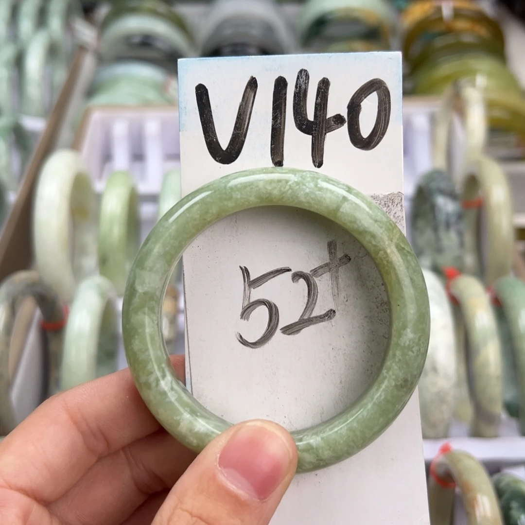 岫玉手镯未镶嵌天然岫玉微瑕