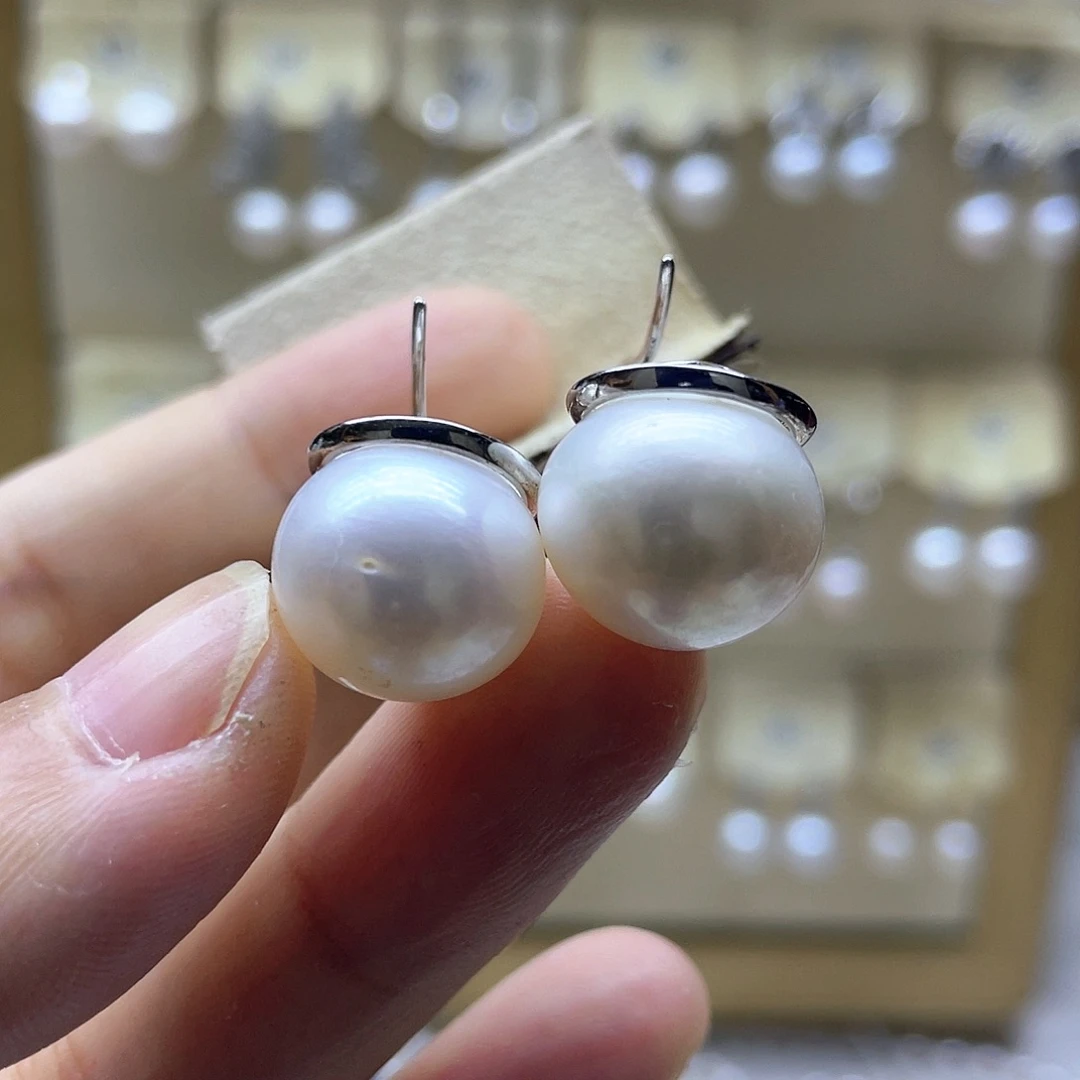 银S925镶嵌耳饰淡水珍珠