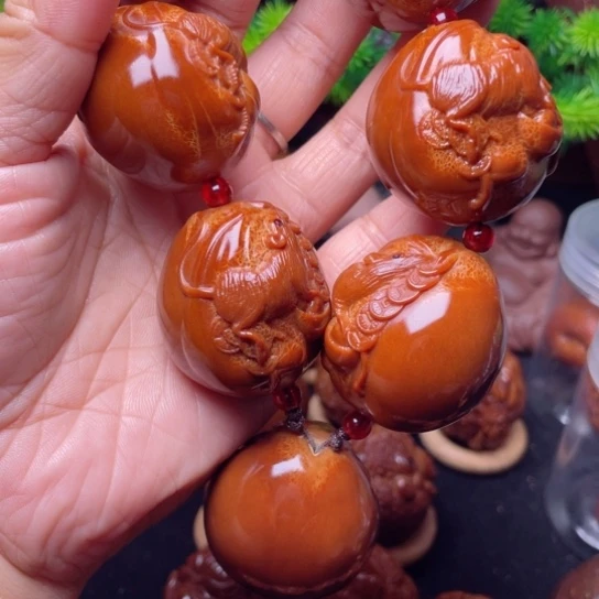 【闪购商品】手串/手链橄榄核李**只35左右鼠手持