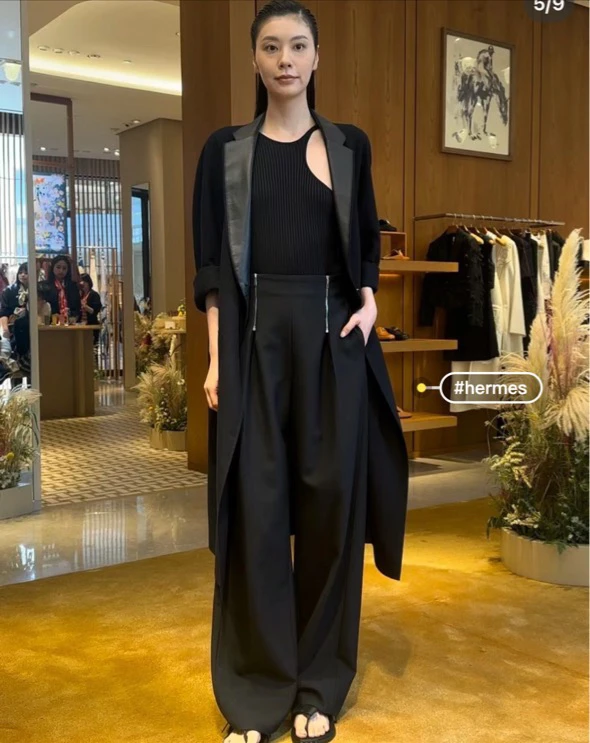 全新未使用 Hermes/爱马仕 女士拉链精纺羊毛直筒裤 38码