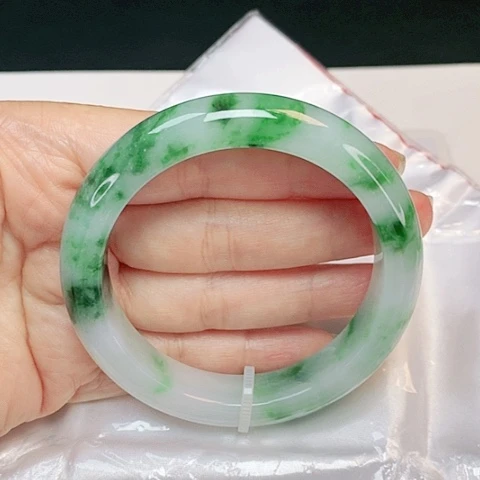 【闪购商品】翡翠手镯未镶嵌正60.1