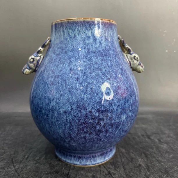 0239 单色釉鹿头尊