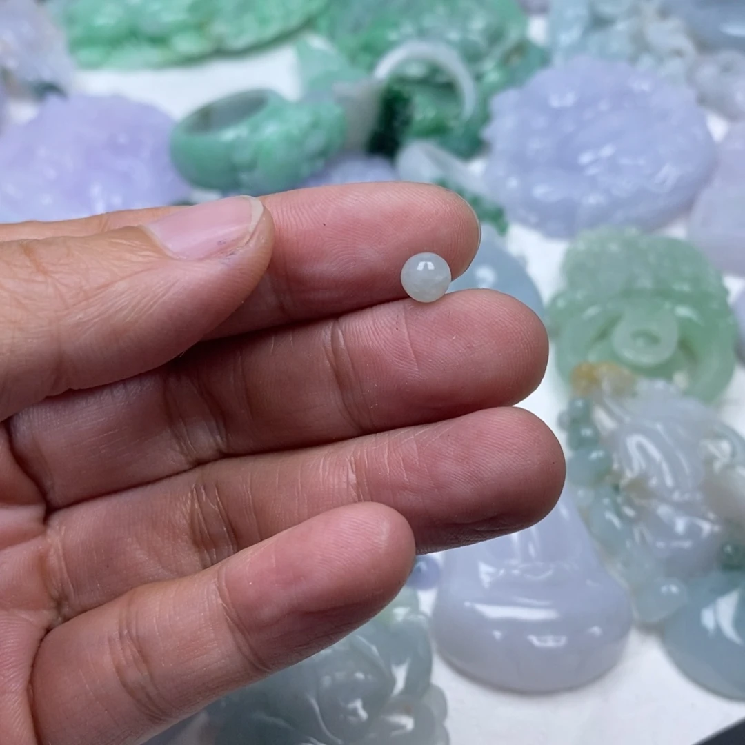 颈饰未镶嵌翡翠S****孃翡翠