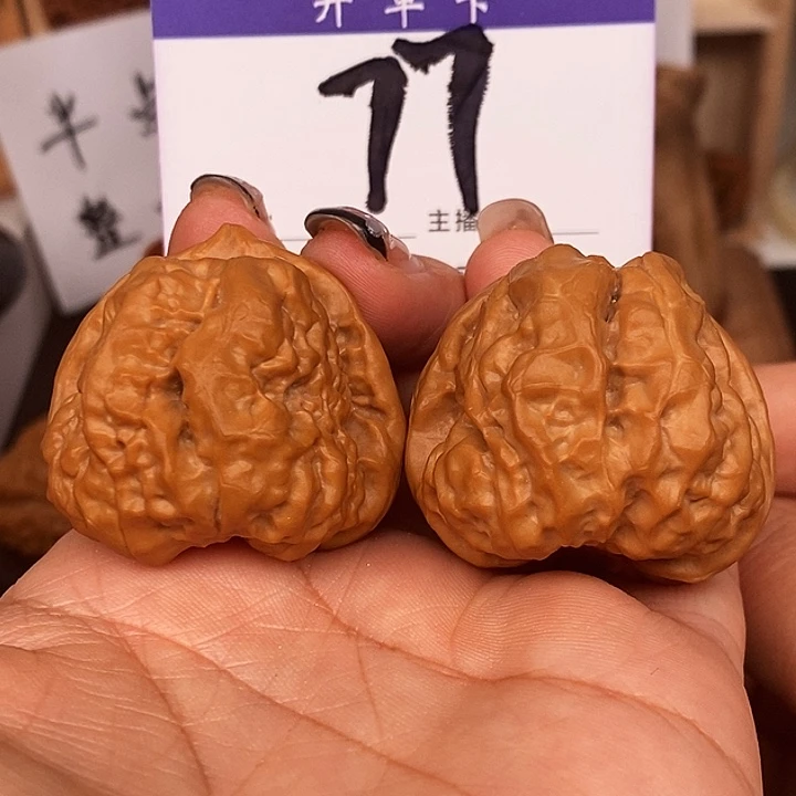 桃核吊坠蛤蟆头40无刀痕s