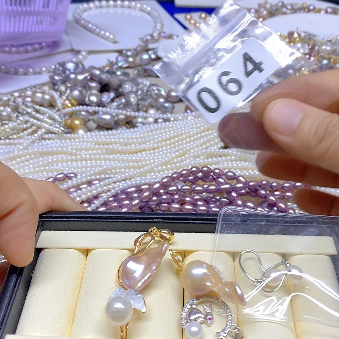 颈饰未镶嵌淡水珍珠