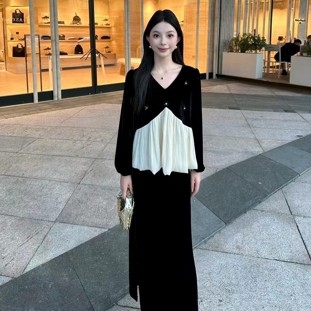 【猫七七】2025早秋新款法式气质设计感上衣半身裙套装Q53TZG1037