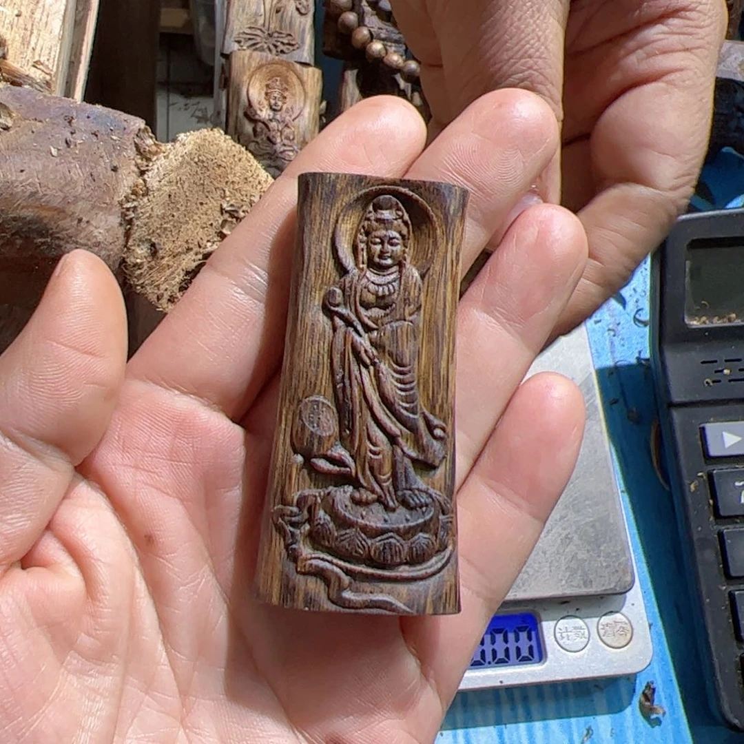 沉香吊坠黄棋观音12.5克