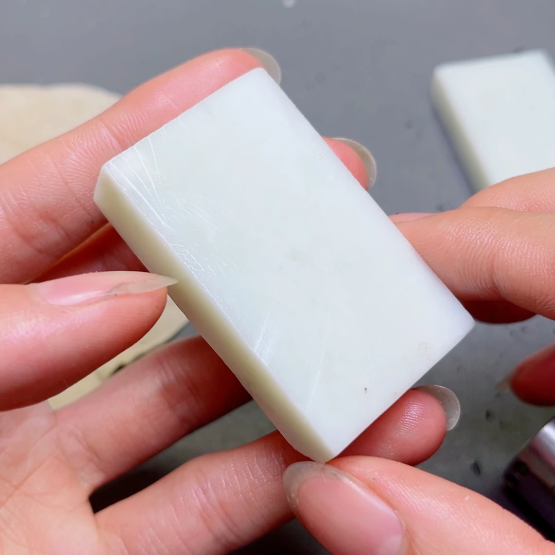 和田玉未镶嵌珠宝奇石