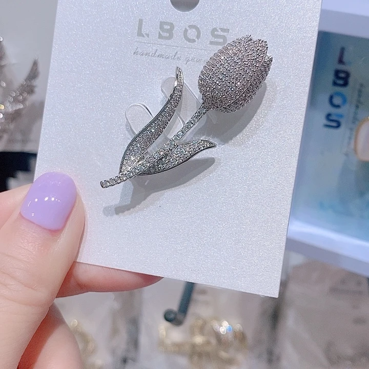 锆石铜合金郁金香胸针