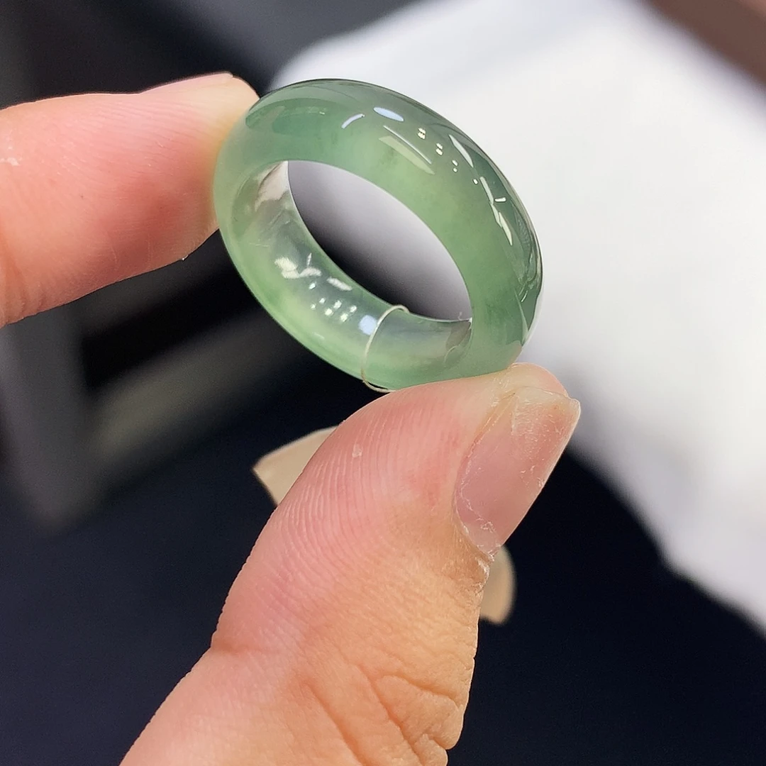 翡翠未镶嵌戒指12号