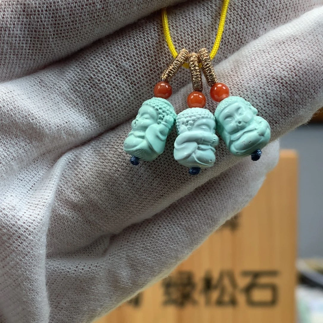 绿松石未镶嵌挂件