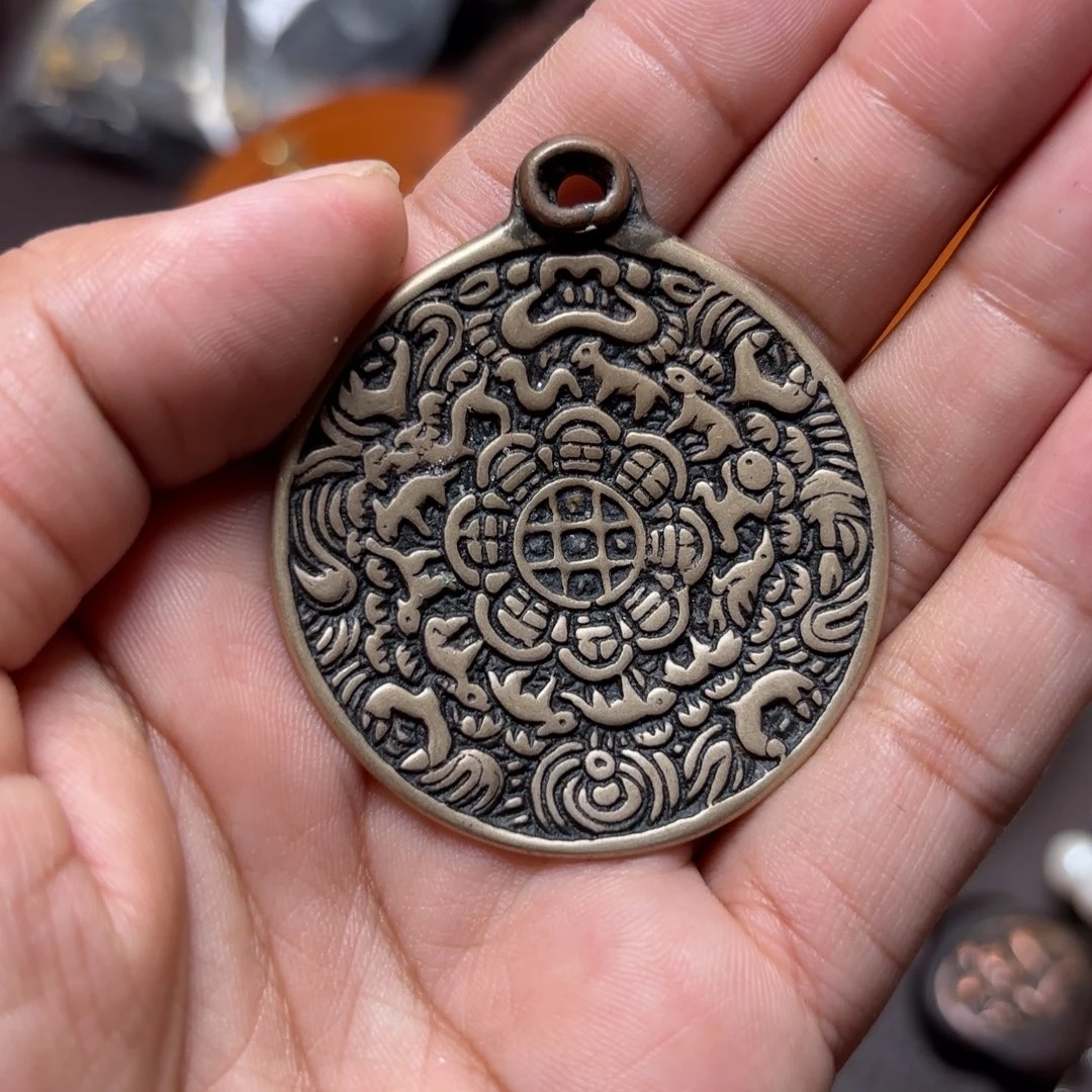 铜星月菩提吊坠项链