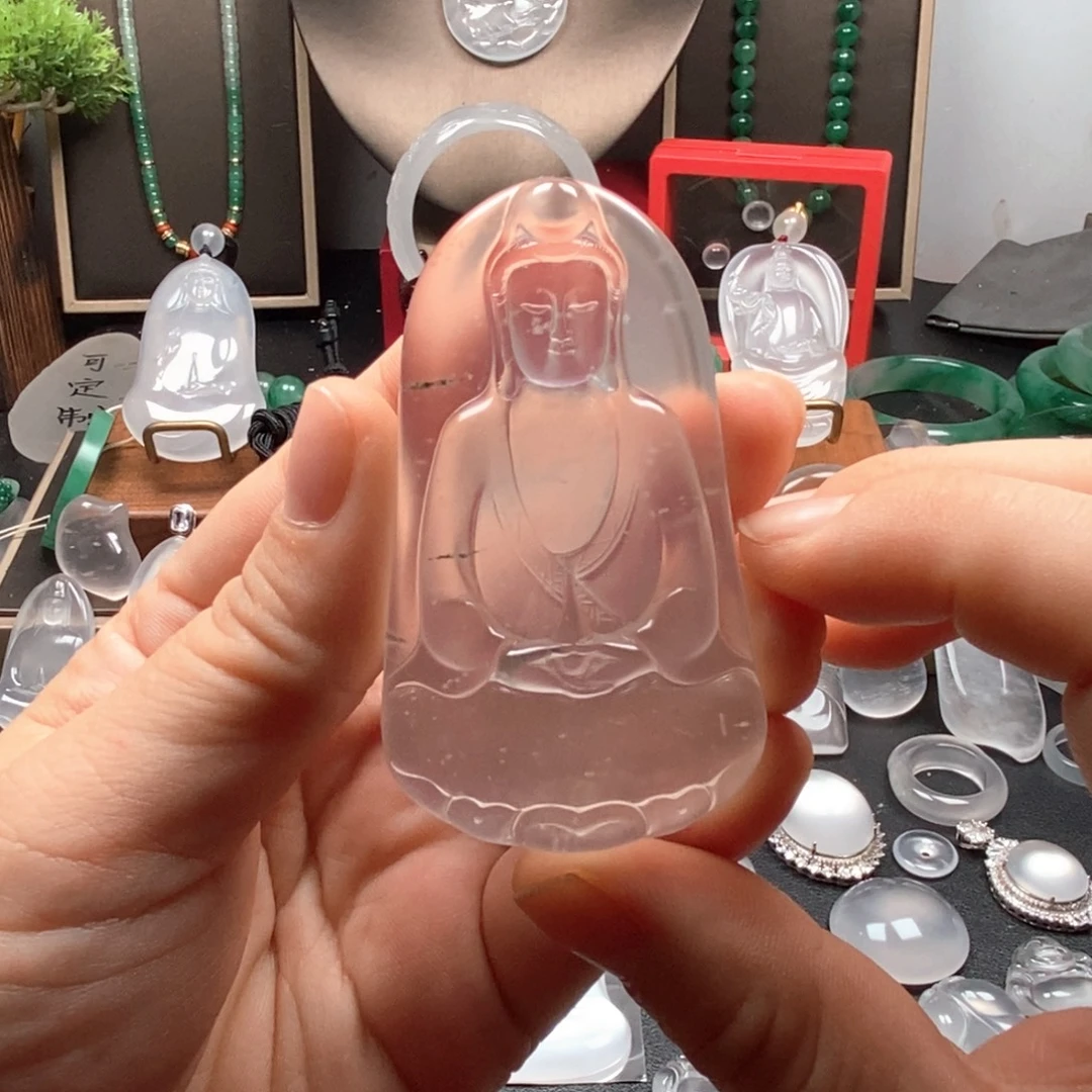 狮***弟石英质玉未镶嵌颈饰