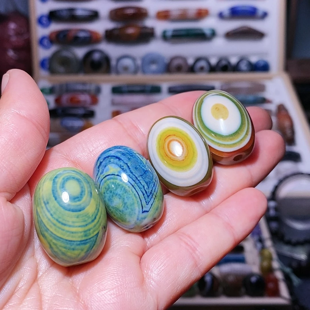 玛瑙吊坠未镶嵌旅****步….