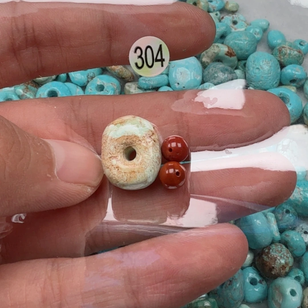 南红玛瑙未镶嵌珠宝奇石