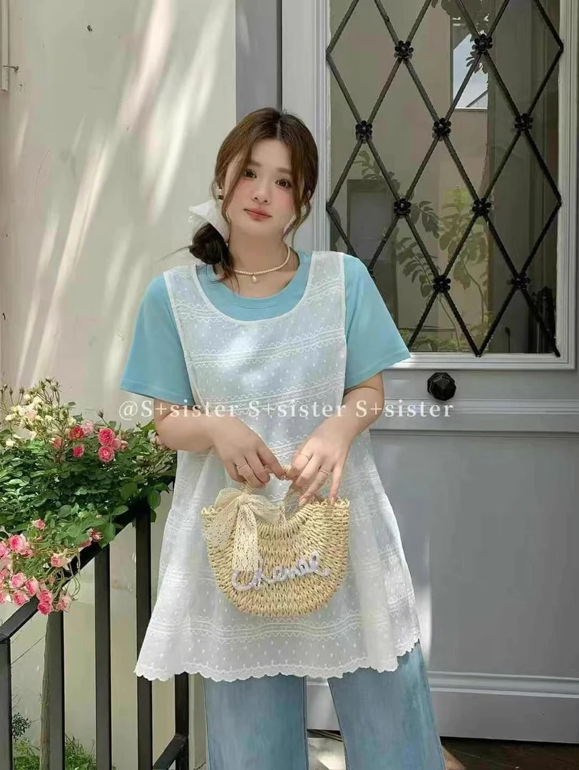 ～（姐姐家）法式通勤辣妹风背心拼接蕾丝镂空两件套