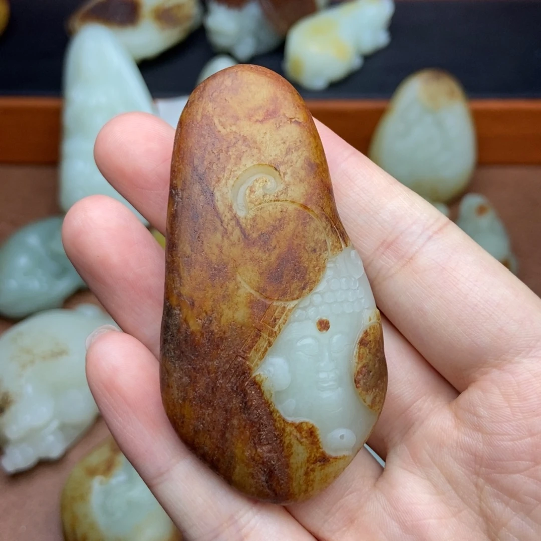 和田玉未镶嵌挂件