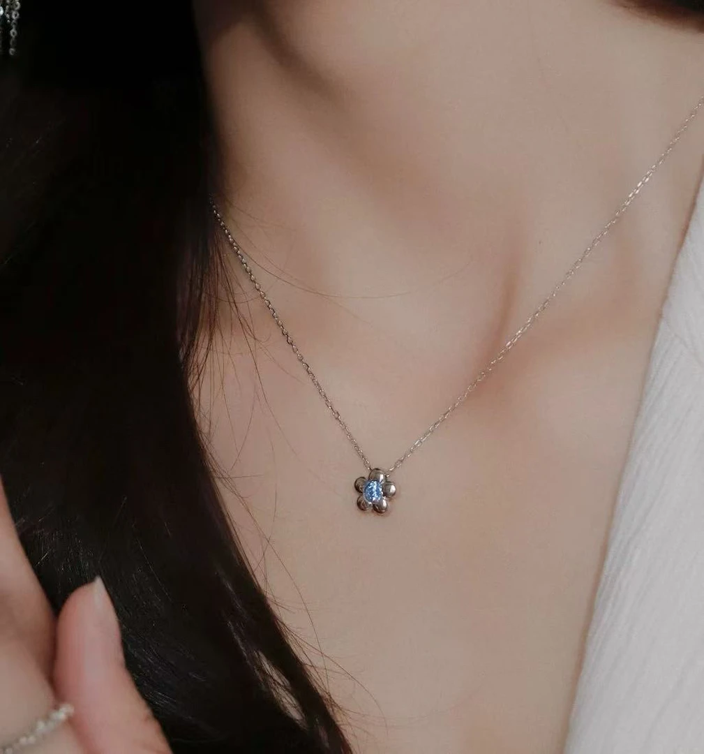铜合金项链 通体92*5小花朵蓝色锆石项链