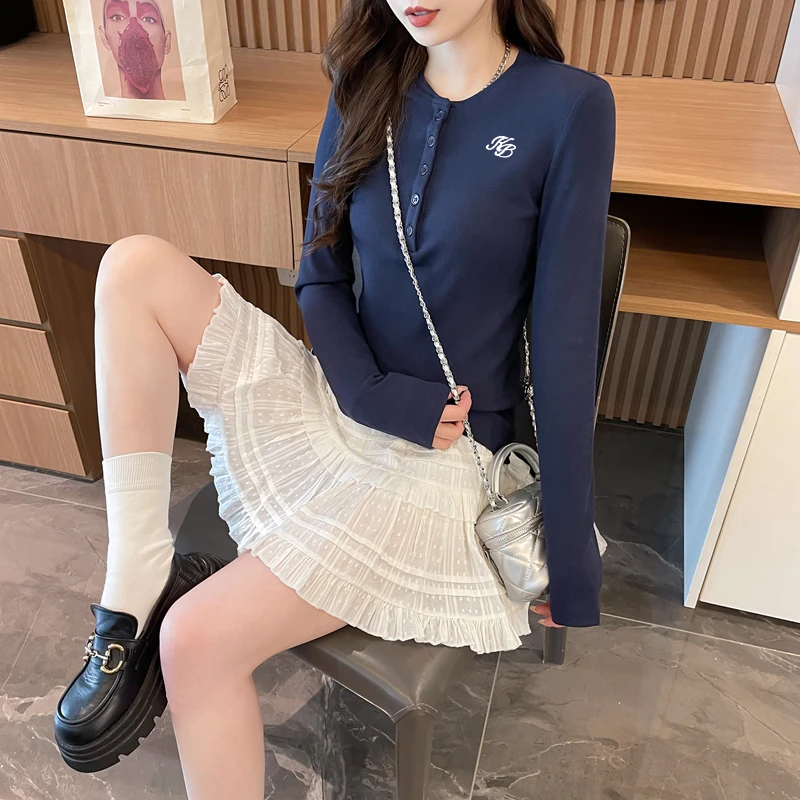 修身显瘦遮肉长袖T恤女早秋季爆款韩版纽扣设计百搭打底衫上衣潮