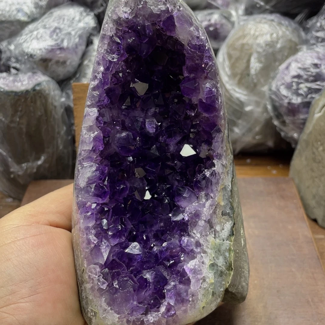 未镶嵌紫晶摆件紫晶