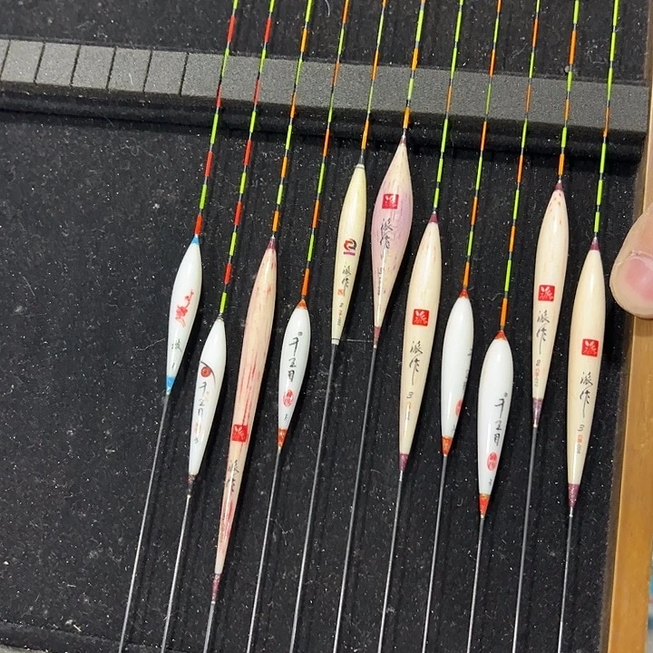 如图所示随机发两支