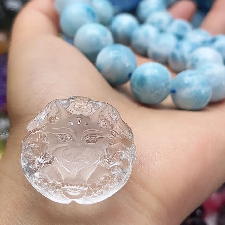 未镶嵌颈饰水晶家**金