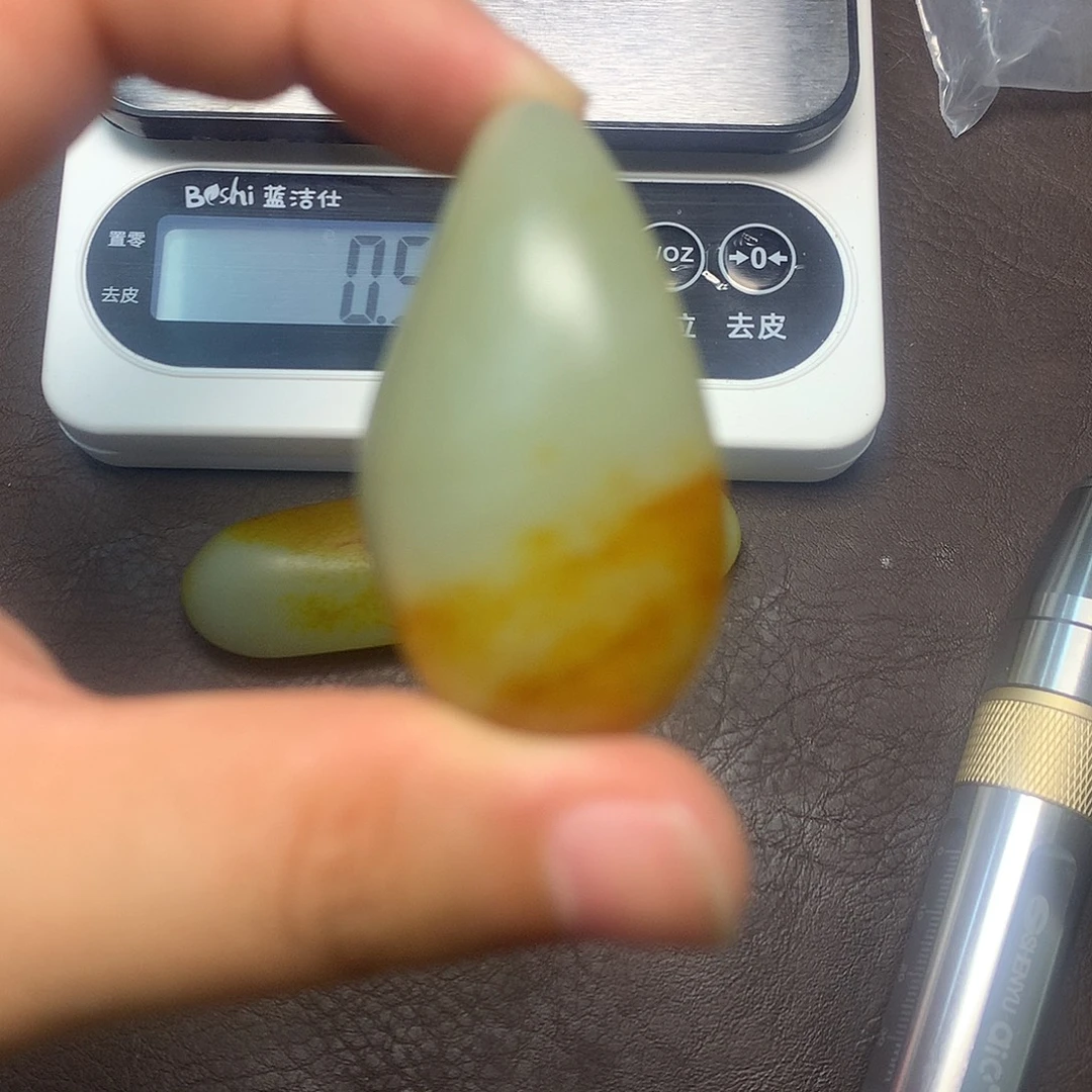 和田玉（糖玉）未镶嵌挂件