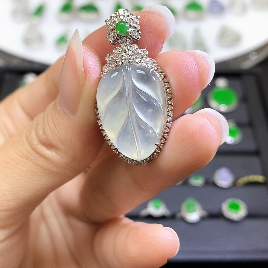 翡翠18K金镶嵌吊坠(不含链)