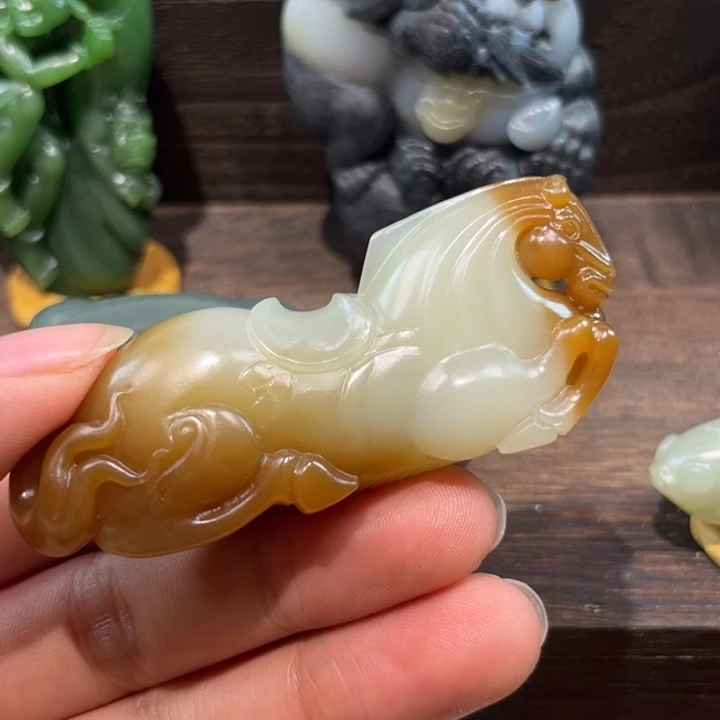 一***秋和田玉未镶嵌挂件