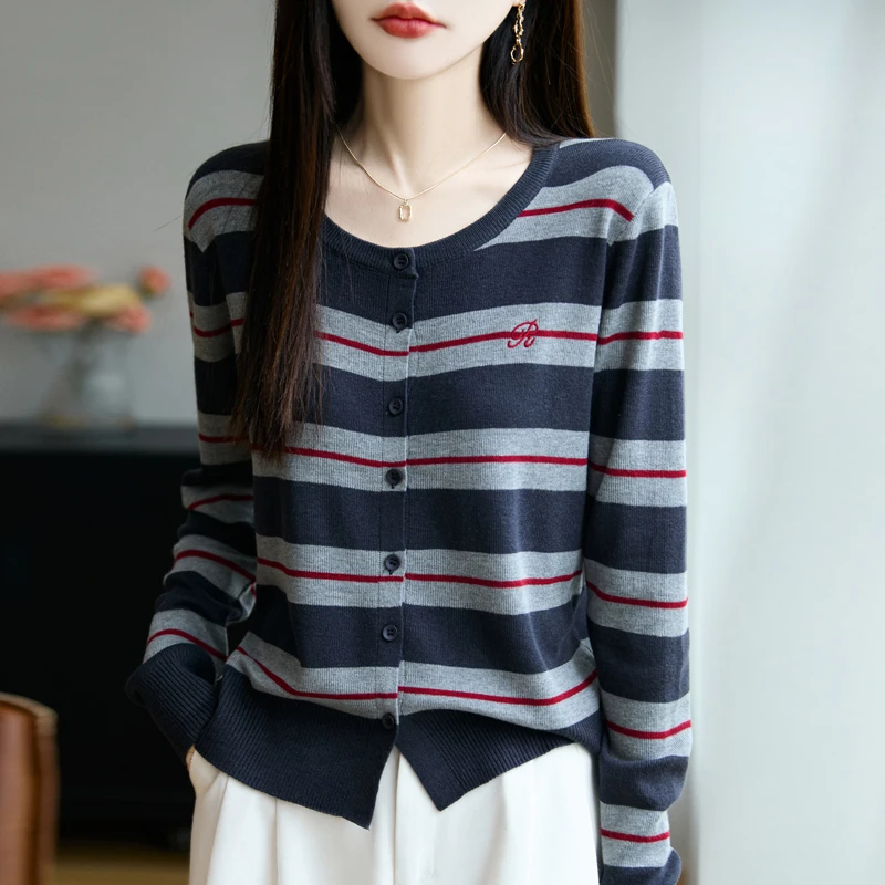 哥弟阿玛施正品秋冬薄款圆领条纹毛针织衫女开衫宽松时尚休闲上衣