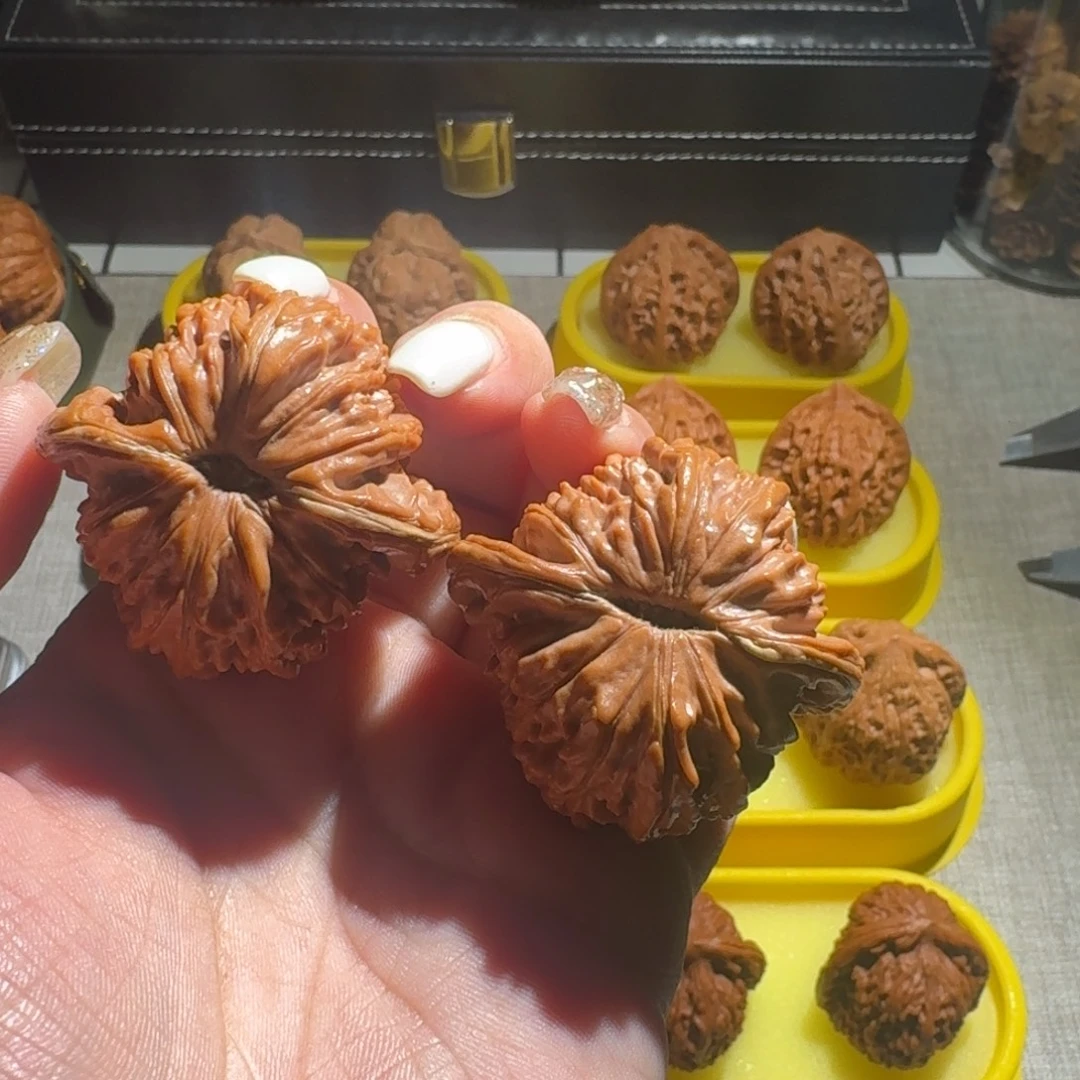 文玩核桃吊坠楼子