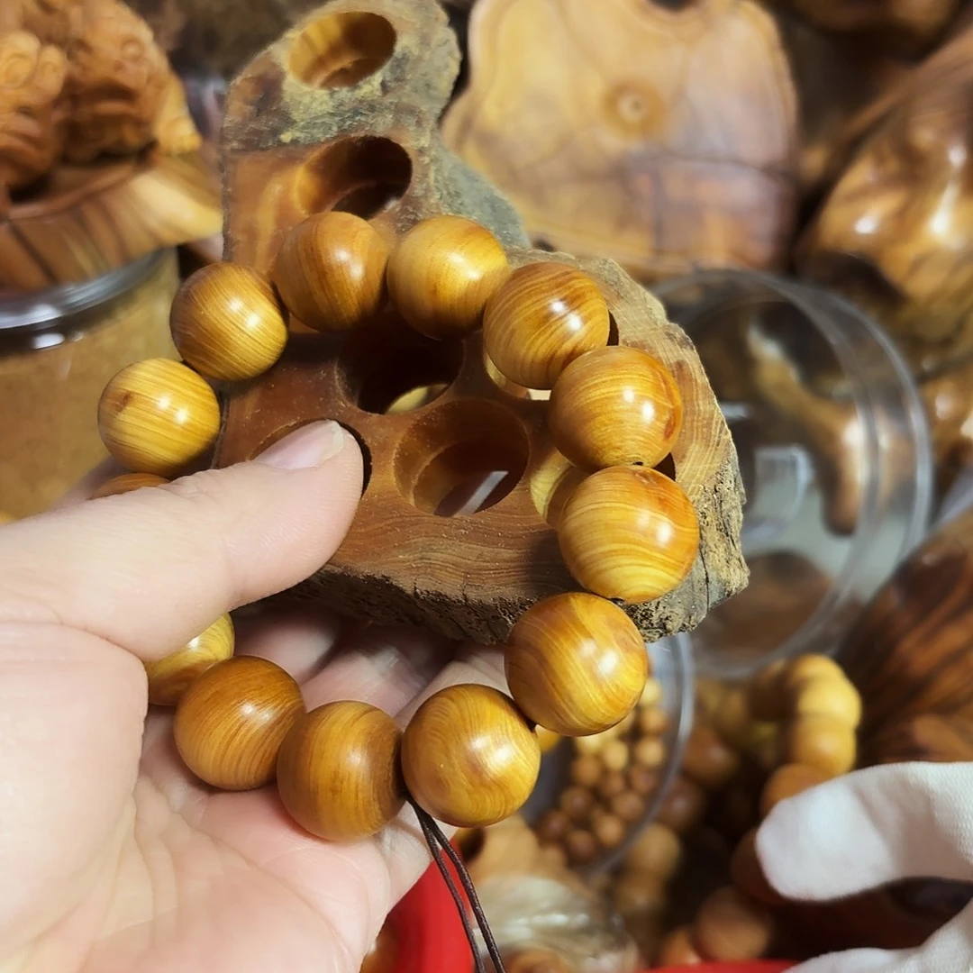 柏木（崖柏）奋****年太行崖柏1.8带身份证