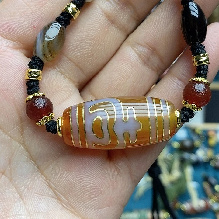 玛瑙/玉髓颈饰合金