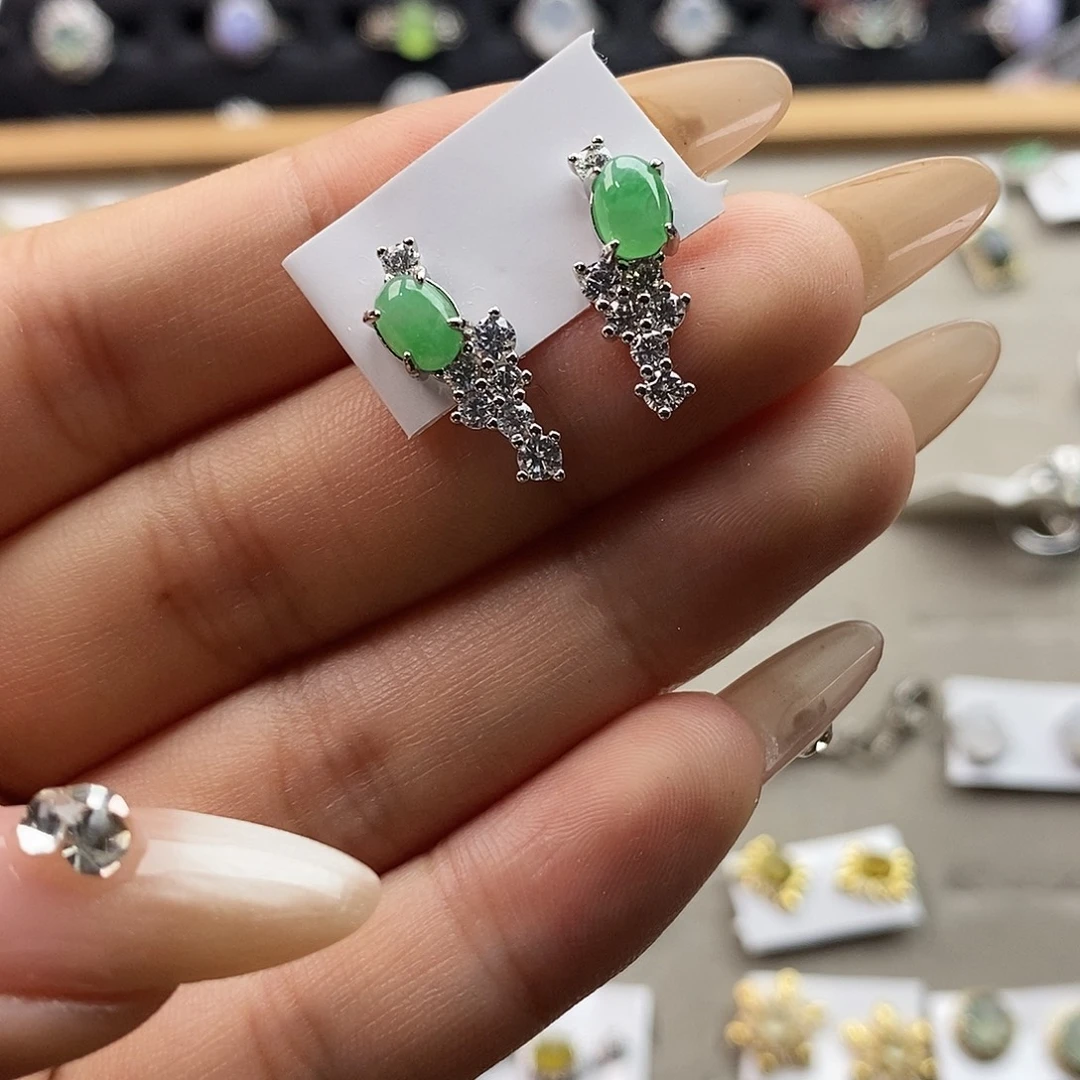 翡翠未镶嵌戒指翡翠