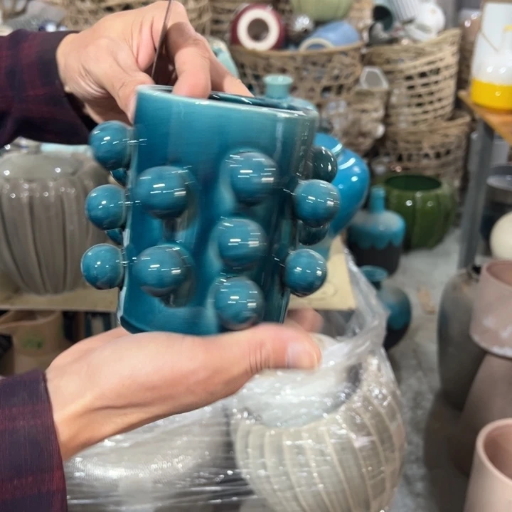 陶瓷花瓶摆件外贸出口（微瑕）高13口8公分