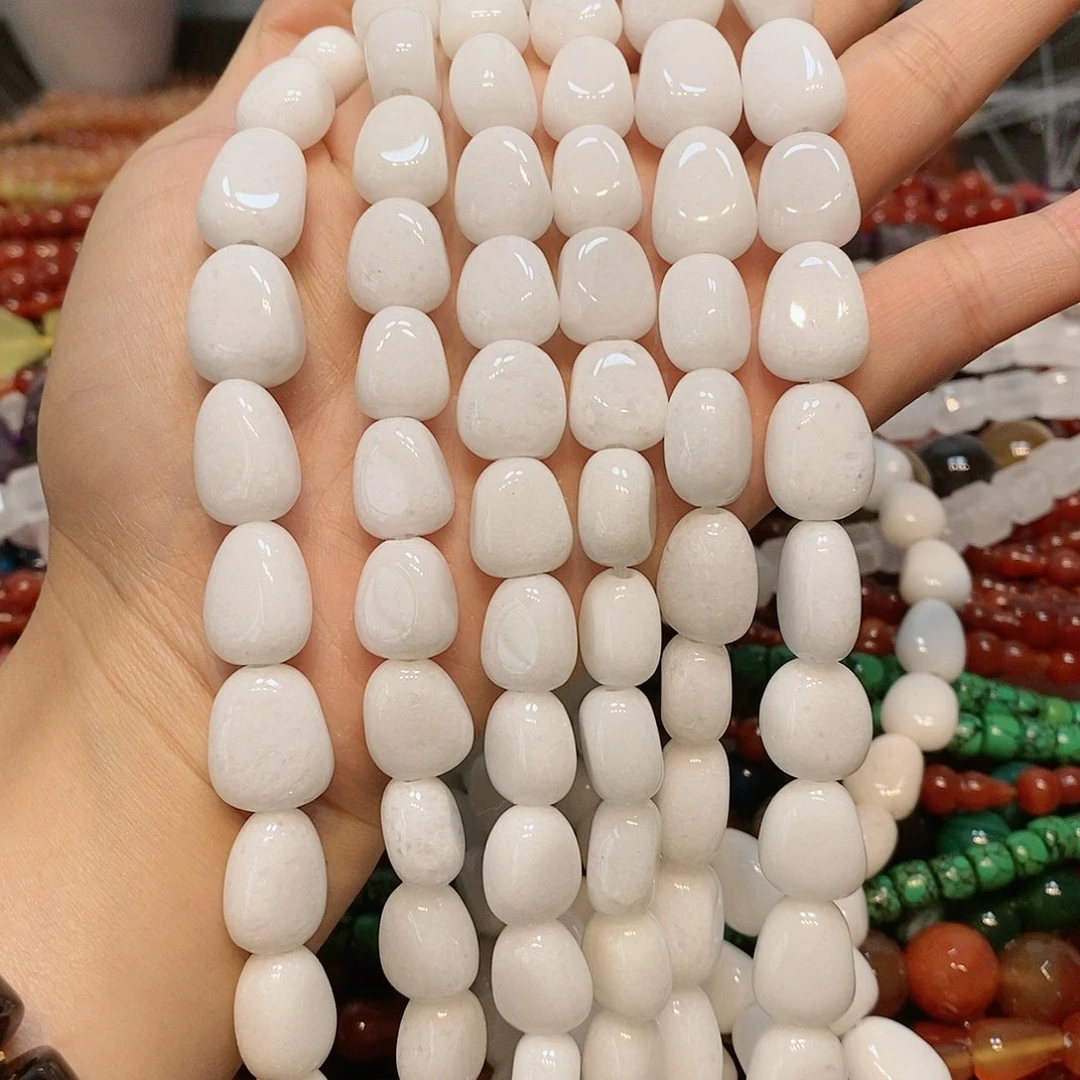 散珠玛瑙/玉髓白玉塔型一条