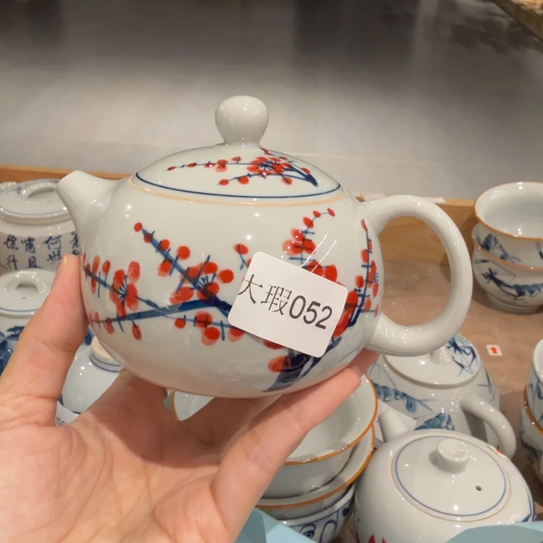 釉下手绘茶具微瑕