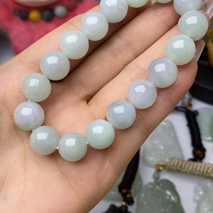 颈饰未镶嵌翡翠手串