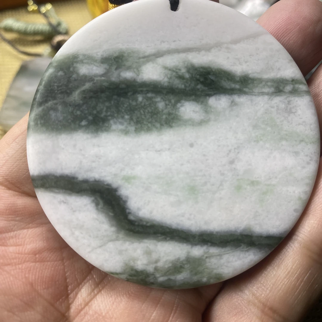 独山玉山水意境牌圆牌平安牌挂件吊坠