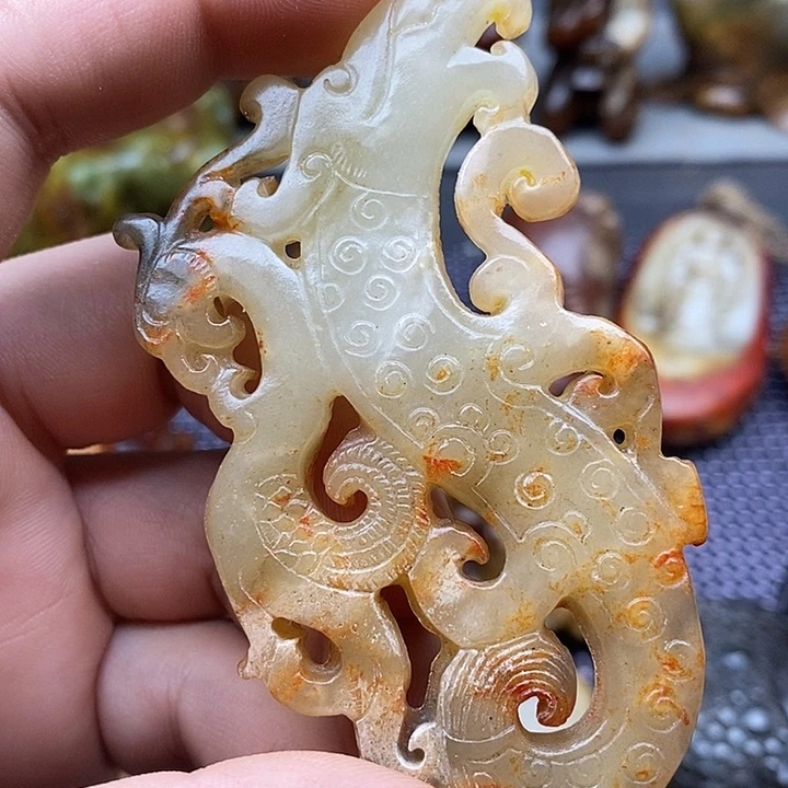 未镶嵌蛇纹石玉颈饰